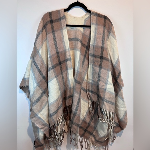 Plaid Fringe Open Front Poncho Wrap – Tan, Cream & Gray Checkered Shawl - Picture 8 of 13